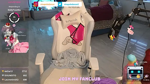 ninapoledance's Live XXX Chat