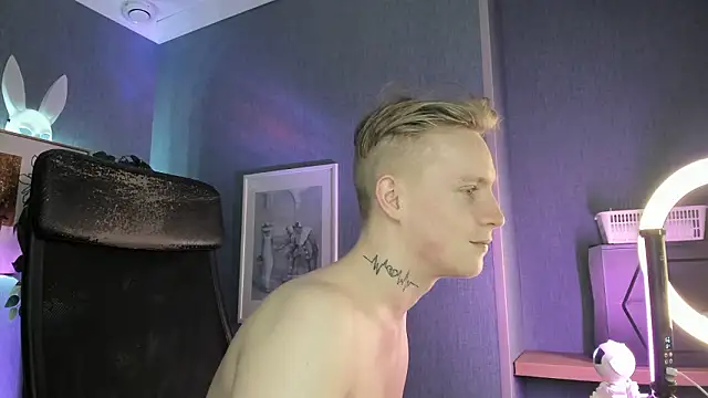 Онлайн чат XXX AlexxSweet