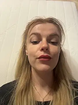 HarrietDart Chat XXX live