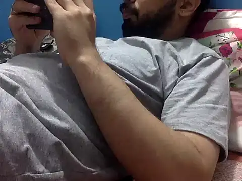 Precumboner 即時 XXX 聊天