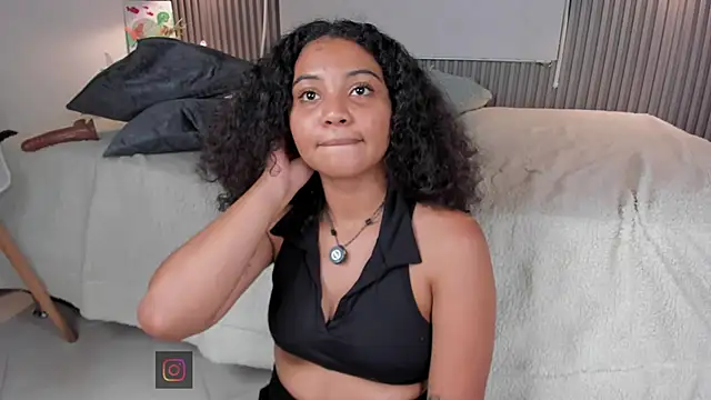 Zafiiraa's Live XXX Chat