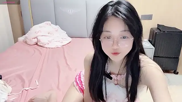 Yanyan39677 网络视讯表演