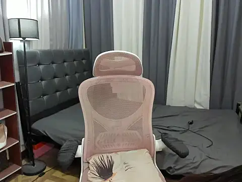 TinyCock_Rein Pertunjukan Webcam