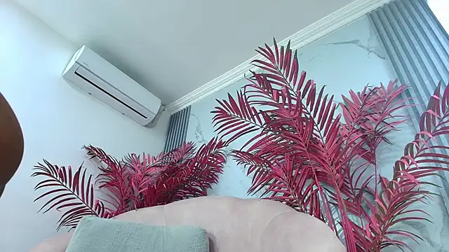 MayaBaker: απευθείας συνομιλία ΧΧΧ