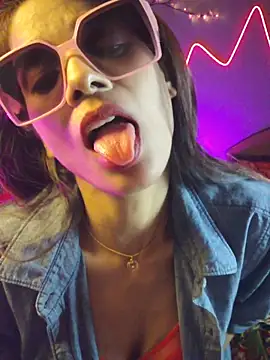 Czat XXX na żywo – Ivy_the_goddess