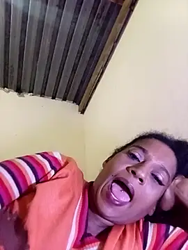 Chat XXX en directo de MiZzCreator