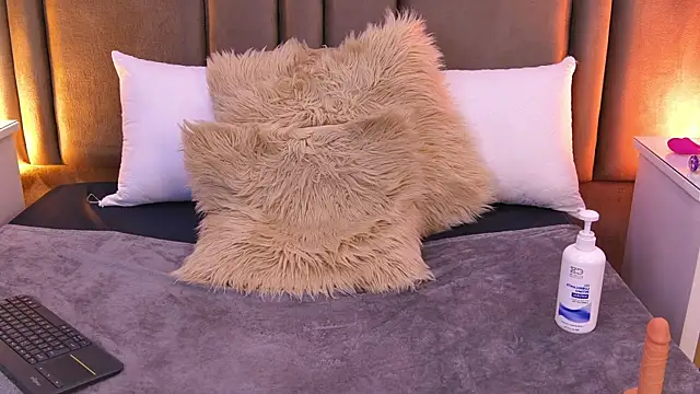 Онлайн чат XXX SaraLugo