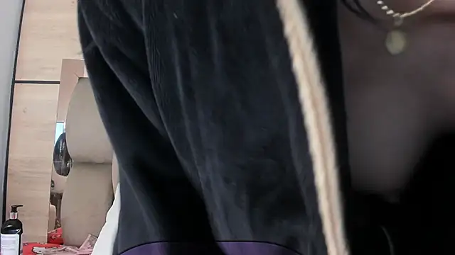 karol_lewiss élő XXX-chatje