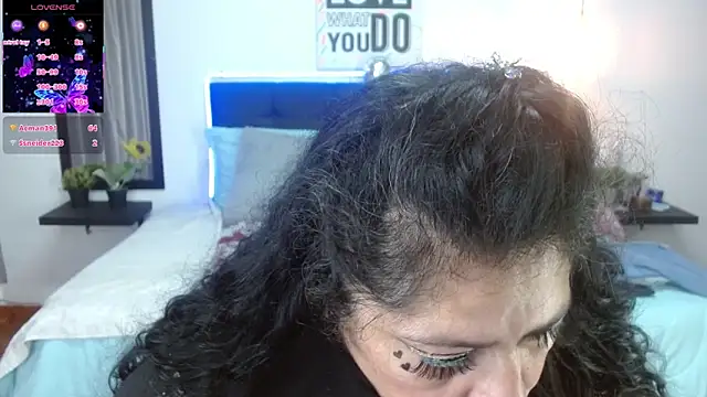 Keyla01_ élő XXX-chatje