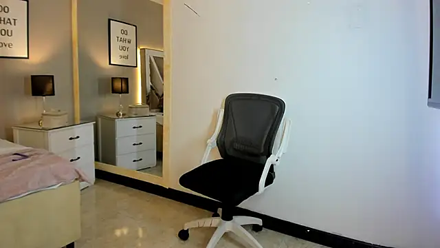 cellestehot Chat XXX live