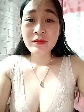 Chat +18 de NgocLinh_69 ao vivo