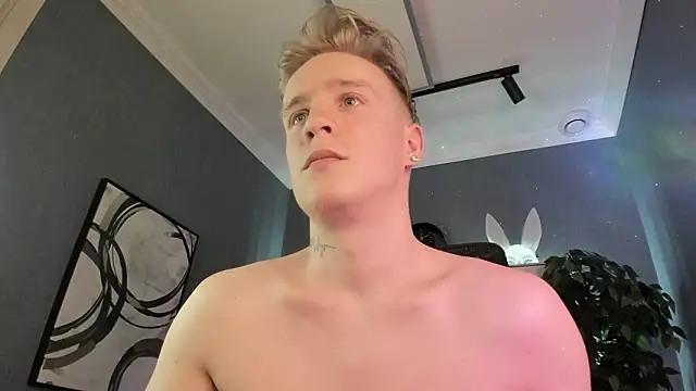 AlexxSweet Adlı Modelin Canlı XXX Sohbeti