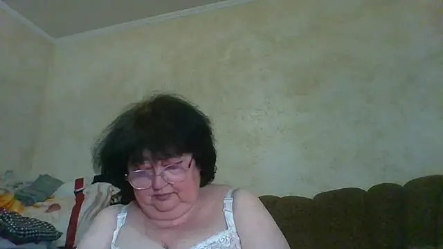 Show modela MilaSky5303 na web-kameri