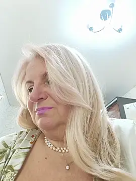 AvrilMillers' Live XXX Chat