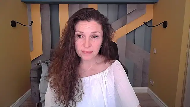 Chatroom XXX en direct de EllaLong