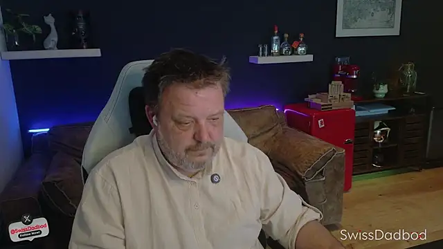 SwissDadbod: απευθείας συνομιλία ΧΧΧ