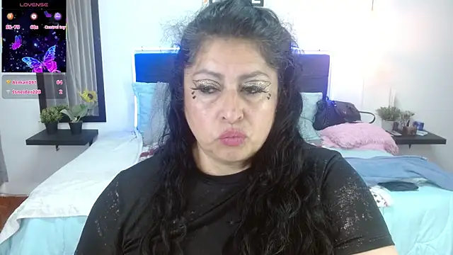 Keyla01_ Adlı Modelin Canlı XXX Sohbeti