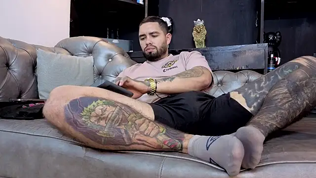 matteosantos: απευθείας συνομιλία ΧΧΧ