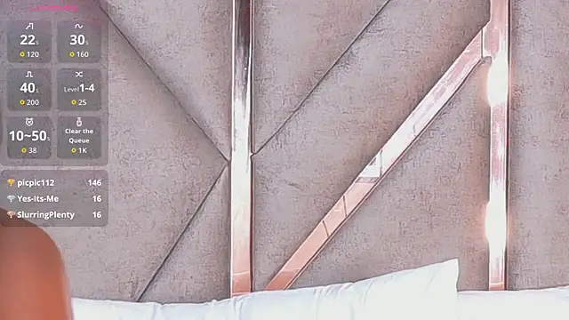 Sally-Noa's Live XXX Chat