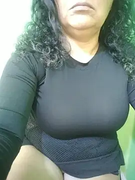 Amarantha25のライブXXXチャット