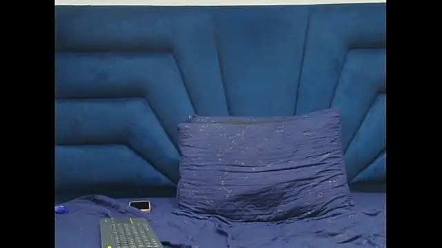 Angell_cooper's Live XXX Chat