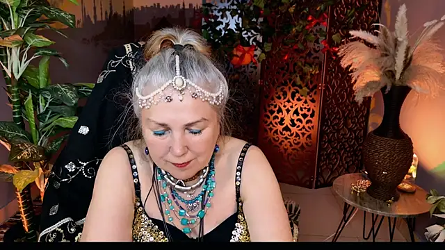 LilaMaharani's Live XXX Chat