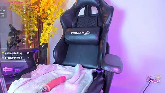 PixzyMartinez 即時 XXX 聊天