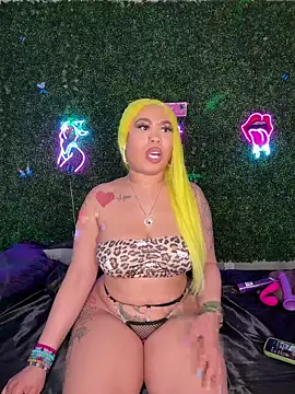 Czat XXX na żywo – RenaThickAss