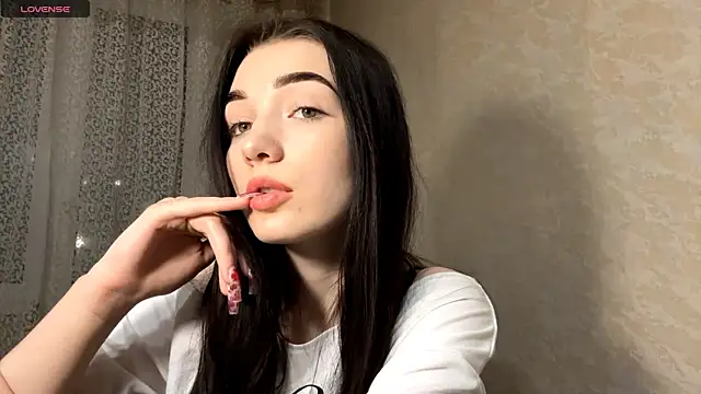 IsabellaWave Adlı Modelin Canlı XXX Sohbeti