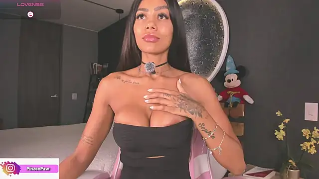 Sarajames Live XXX Chat