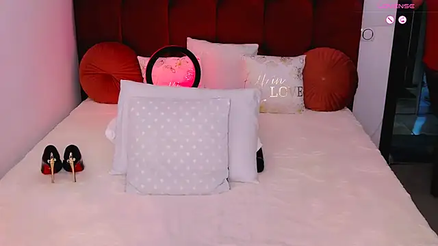 EvelynPorshe Chat XXX live