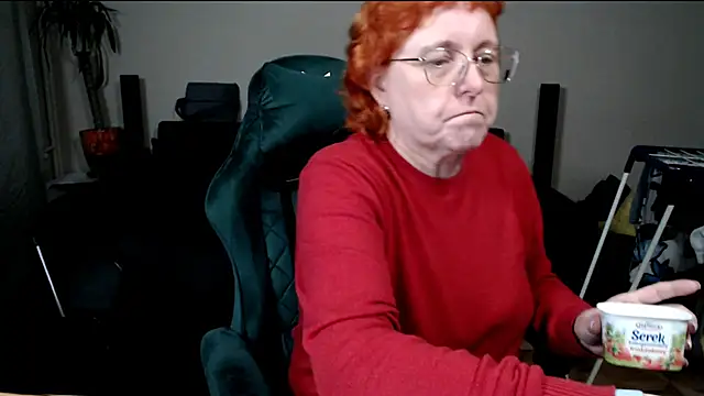 JoannaAndNeighbour's Webcam Show