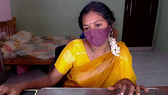 Онлайн чат XXX HotGulabi