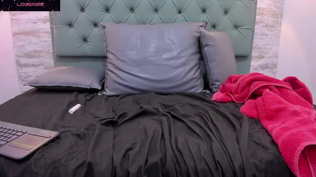 Pertunjukan Kamera Web TeamMarcoLuna