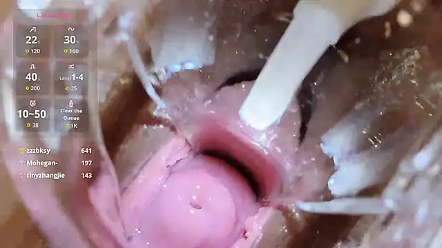 yueyue2003 在線直播表演