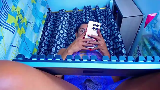 دردشة Ts_veryhot الجنسية المباشرة