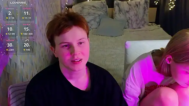 Girls_Fingers Webcam Show