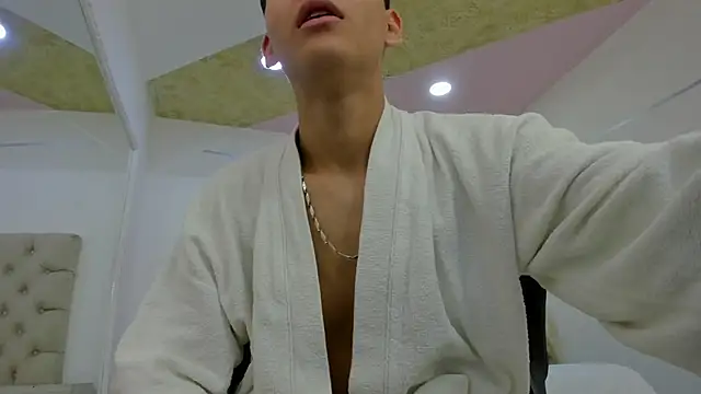 DylanRoyce_ live XXX chat