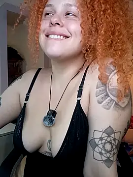 Alaska_colors7 Adlı Modelin Canlı XXX Sohbeti