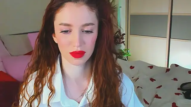 ChristinaConteeree Adlı Modelin Canlı XXX Sohbeti