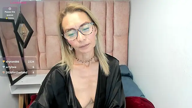 Sembang XXX Secara Langsung Issa_Milf__