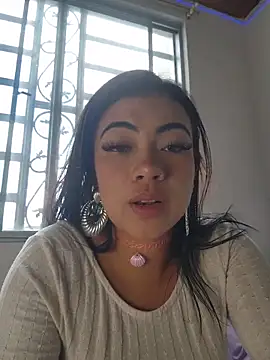 MiaNyx_ Chat XXX in diretta