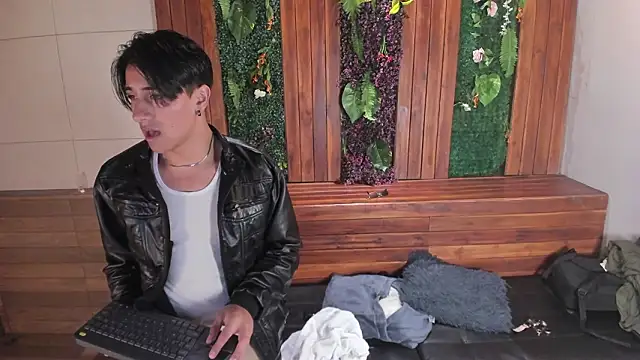 دردشة Andy_Joy_ الجنسية المباشرة