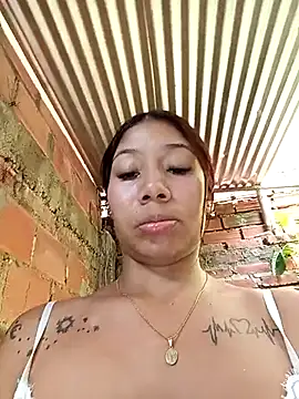 Pertunjukan Kamera Web Rous-squir