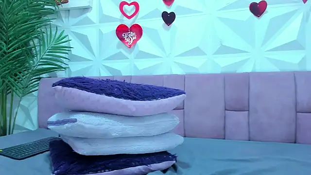 Anggie_Miller 即時 XXX 聊天