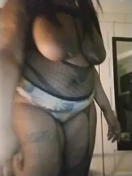 VenezuelaLuxeNoir's Live XXX Chat