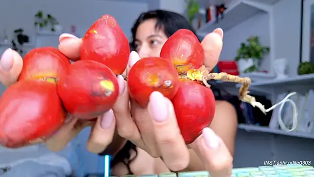 Nikol-JE 即時 XXX 聊天