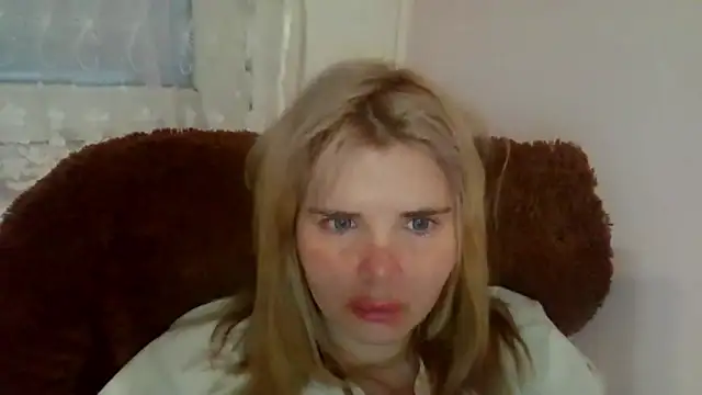 Czat XXX na żywo – HornyElena