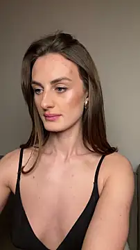 Cartier_G Adlı Modelin Canlı XXX Sohbeti