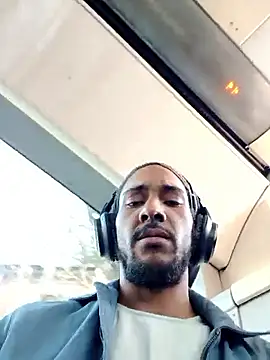 دردشة Mikaaa97 الجنسية المباشرة